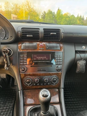 Mercedes-Benz C 220, снимка 7