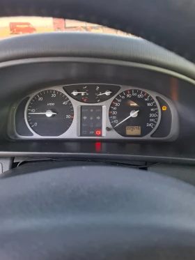 Renault Laguna 1.9 dci 120кс, снимка 8