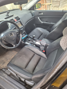 Honda Accord 2.0 i-vtek, снимка 13 - Автомобили и джипове - 45287505