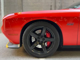 Dodge Challenger SRT 392 6.4Hemi - 63000 лв. / 32211.39 € - 52459662 7