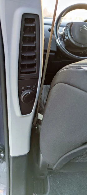 Citroen C4 Picasso 1.6HDI - 2600 € / 5085.16 лв. - 77774199 14