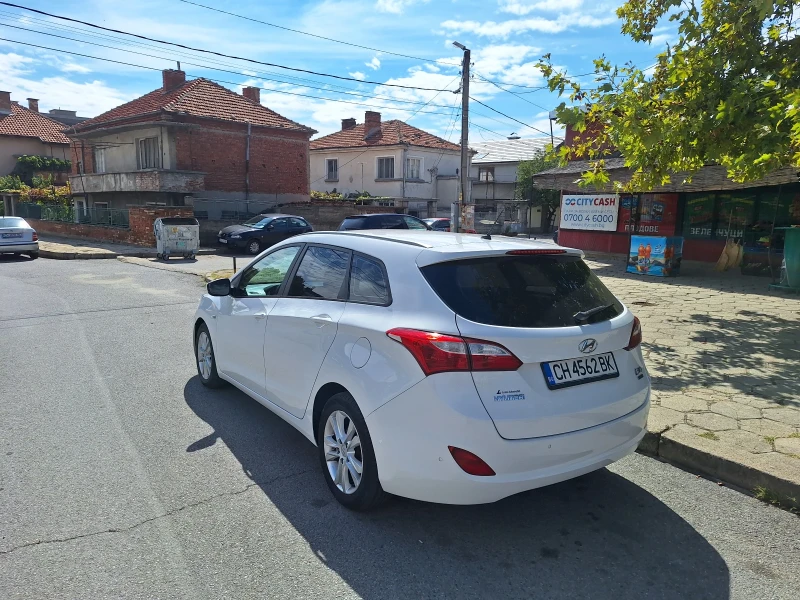 Hyundai I30 1.6 crdi, снимка 5 - Автомобили и джипове - 47268844