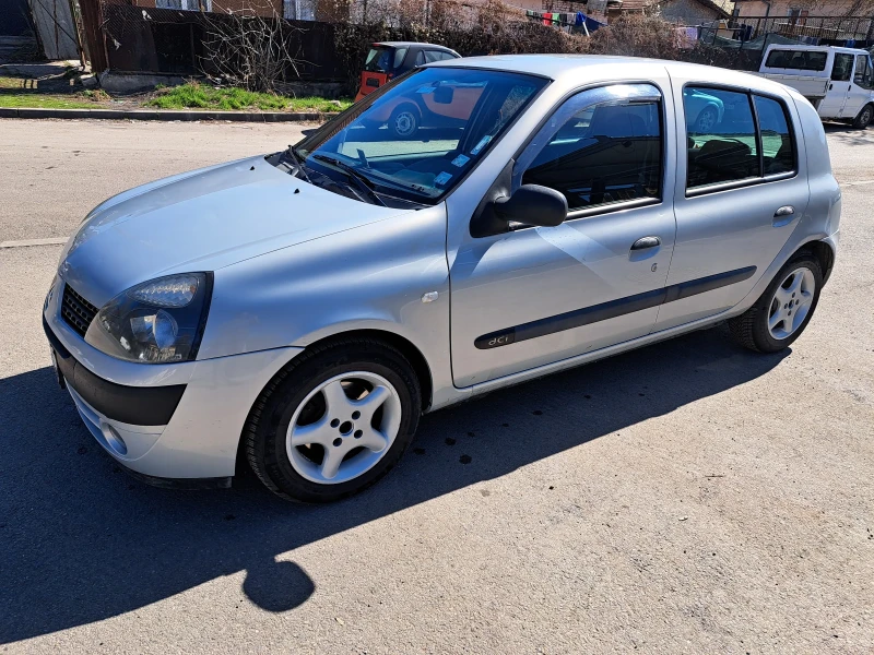 Renault Clio, снимка 2 - Автомобили и джипове - 49585115