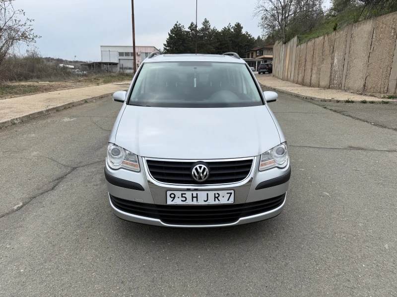 VW Touran 1.9 -105 кс НОВИЯ МОТОР, снимка 3 - Автомобили и джипове - 49653914