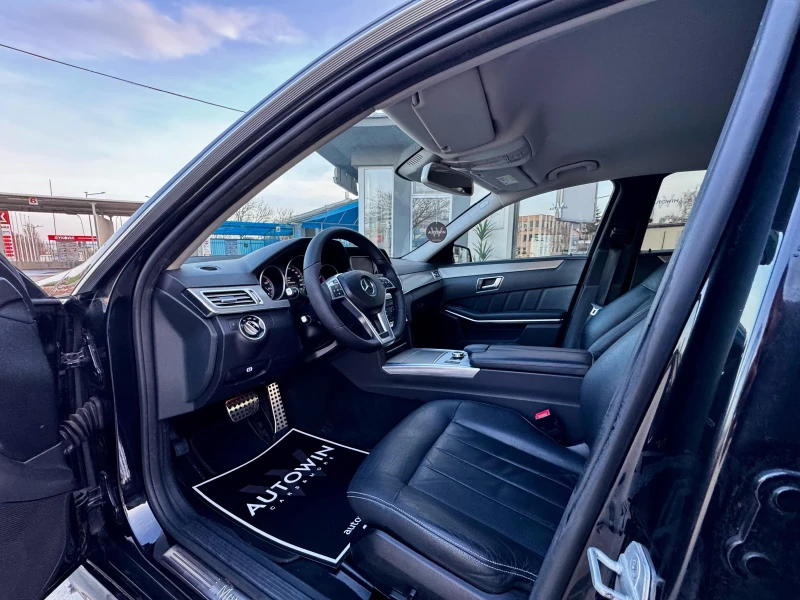 Mercedes-Benz E 220 AMG Line 9-g Tronic, снимка 10 - Автомобили и джипове - 51501752