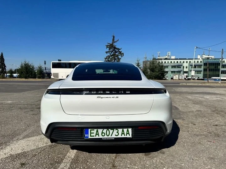 Porsche Taycan 4 S, снимка 5 - Автомобили и джипове - 48883482