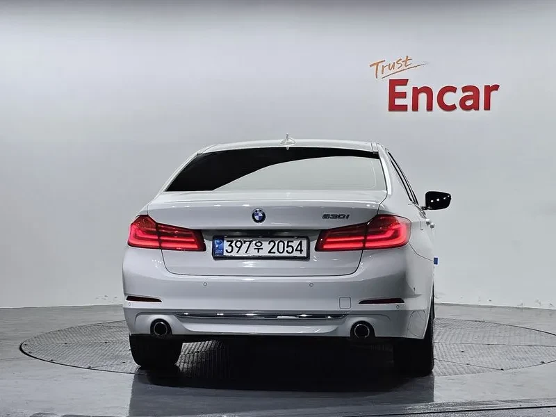 BMW 530 I Luxury Plus, снимка 4 - Автомобили и джипове - 55132565