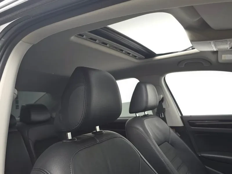 VW Passat 2.0 Tdi, снимка 15 - Автомобили и джипове - 55748635
