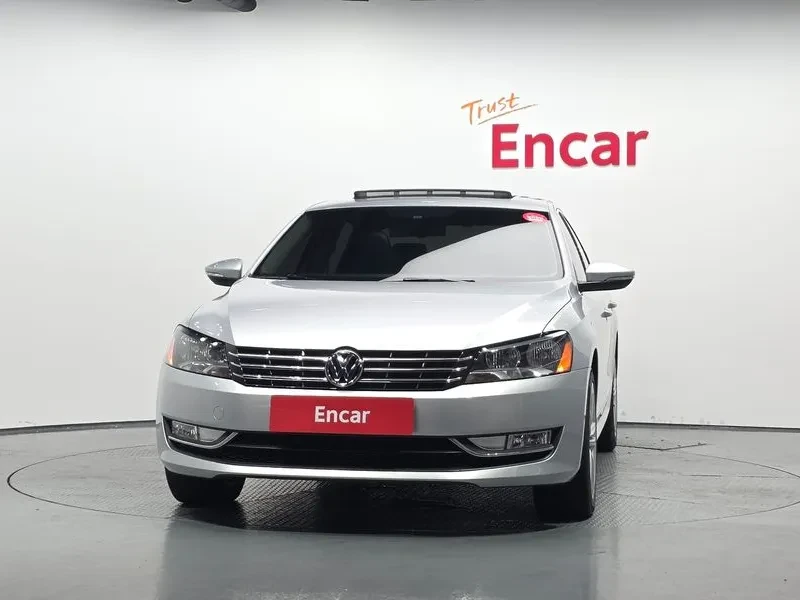 VW Passat 2.0 Tdi, снимка 3 - Автомобили и джипове - 55748635