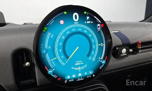 Mini Cooper s Favoured* 360 камери* HUD* Панорама, снимка 11 - Автомобили и джипове - 56687363