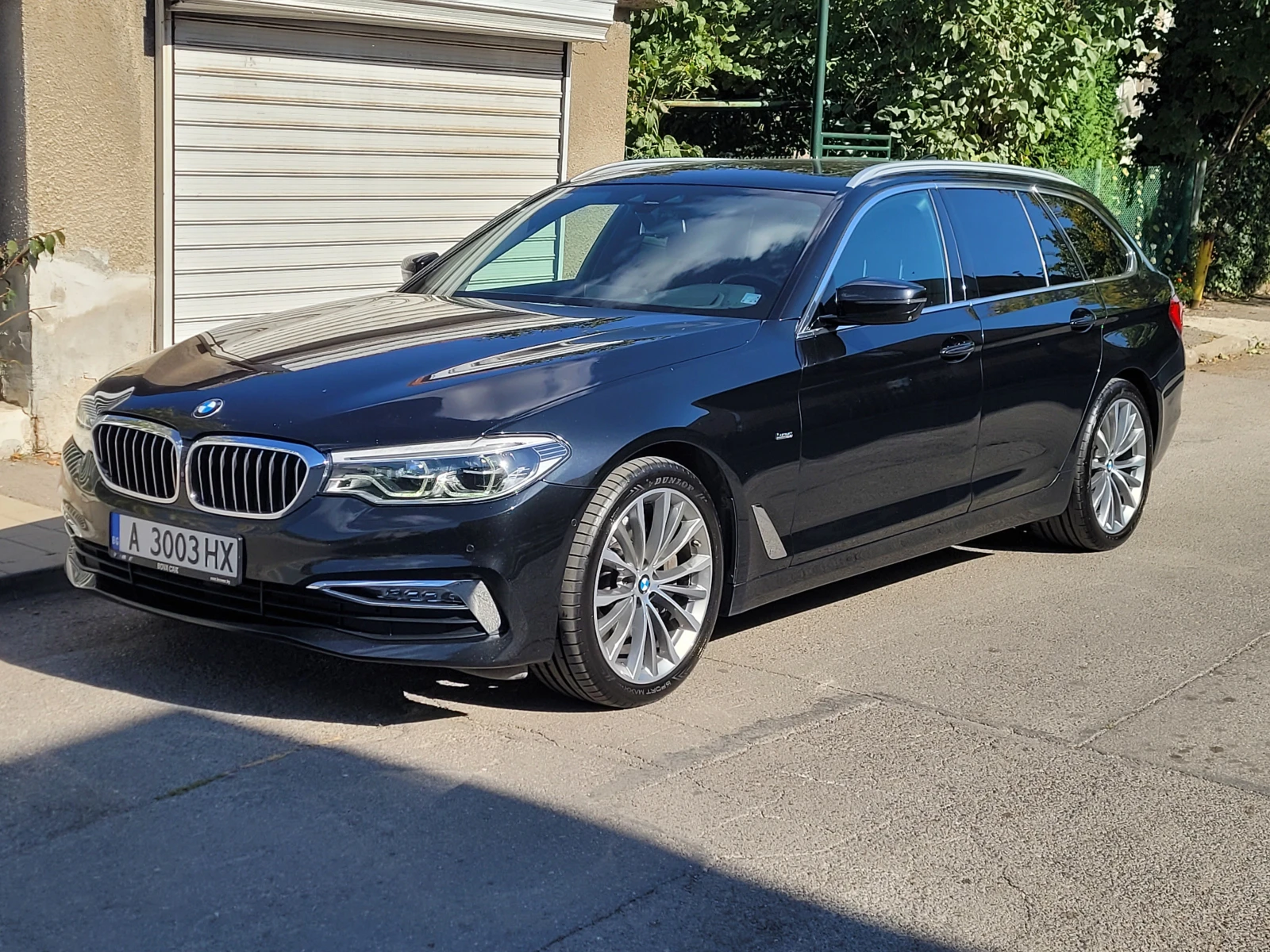 BMW 530 xDrive Luxury Line - изображение 2