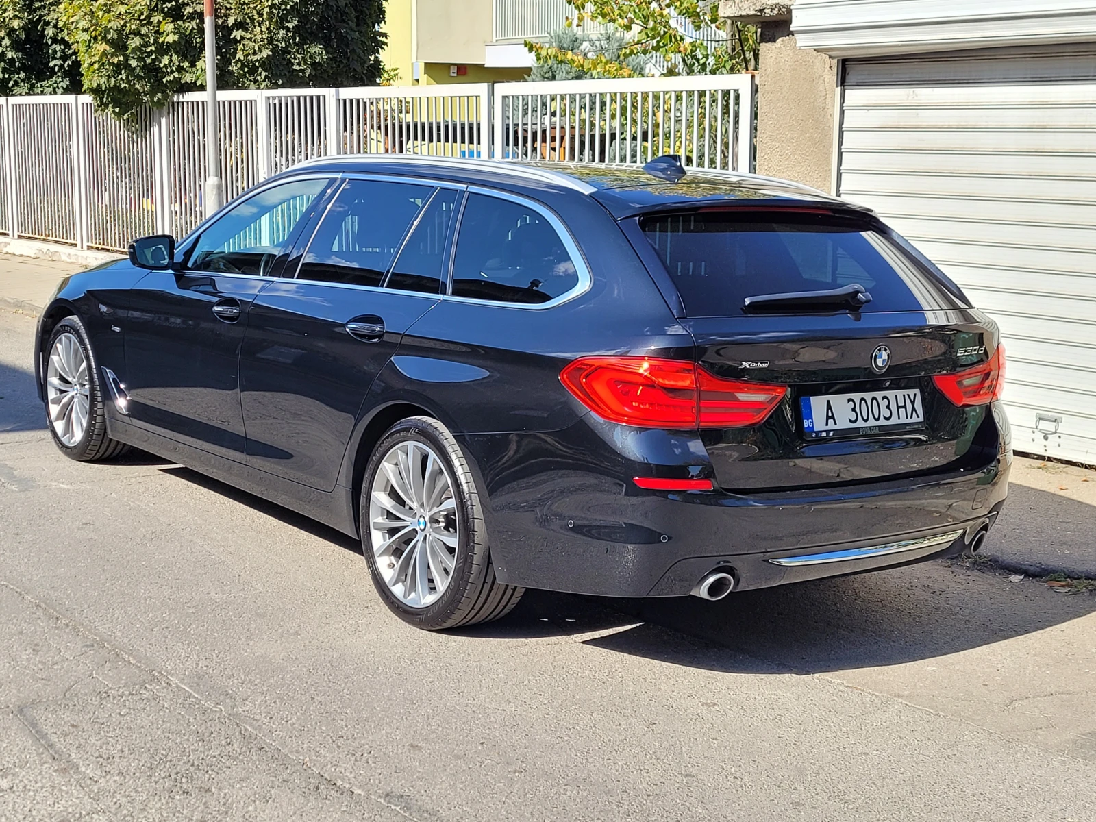 BMW 530 xDrive Luxury Line - изображение 3