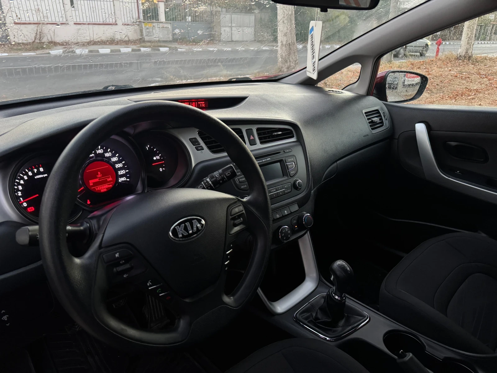 Kia Ceed 1.4 BENZIN AUSTRIA - изображение 9