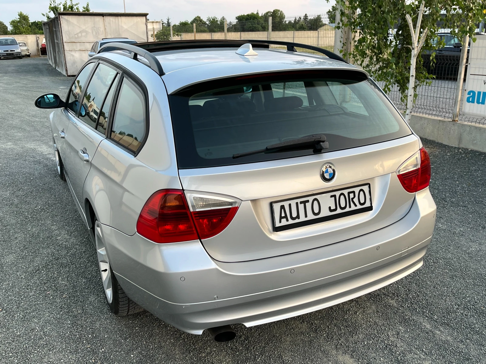 BMW 320 i-Навигация-Газов Инжекцион - изображение 3