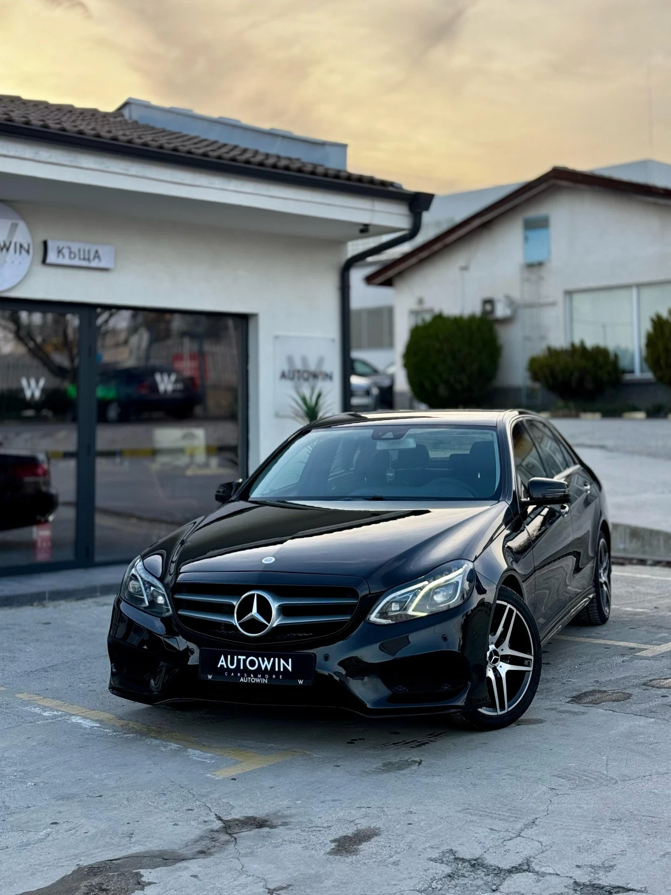 Mercedes-Benz E 220 AMG Line 9-g Tronic | Mobile.bg   1