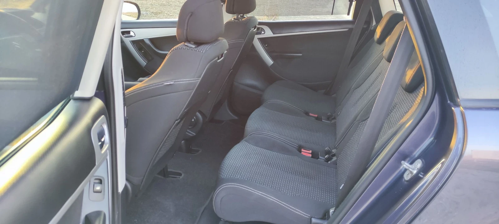 Citroen C4 Picasso 1.6HDI, снимка 8 - Автомобили и джипове - 53817773