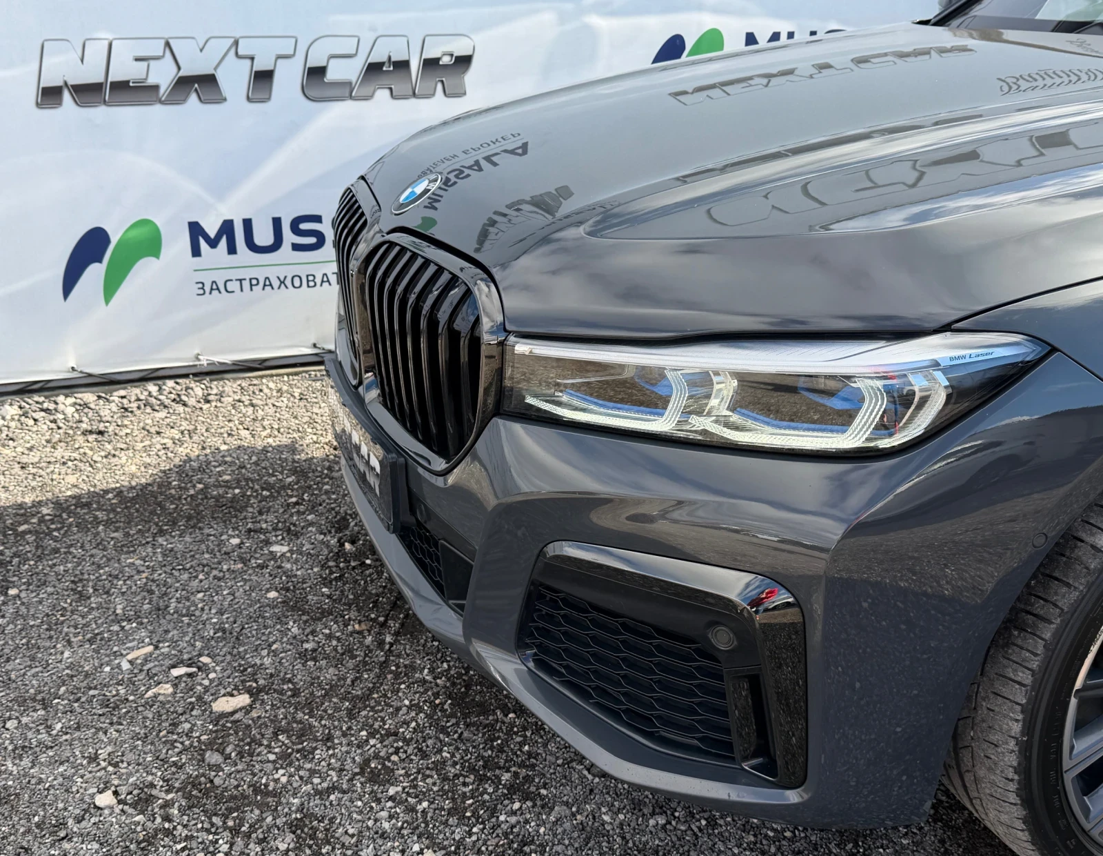 BMW 750 i xDrive * M-pak * Individual, снимка 2 - Автомобили и джипове - 53909092