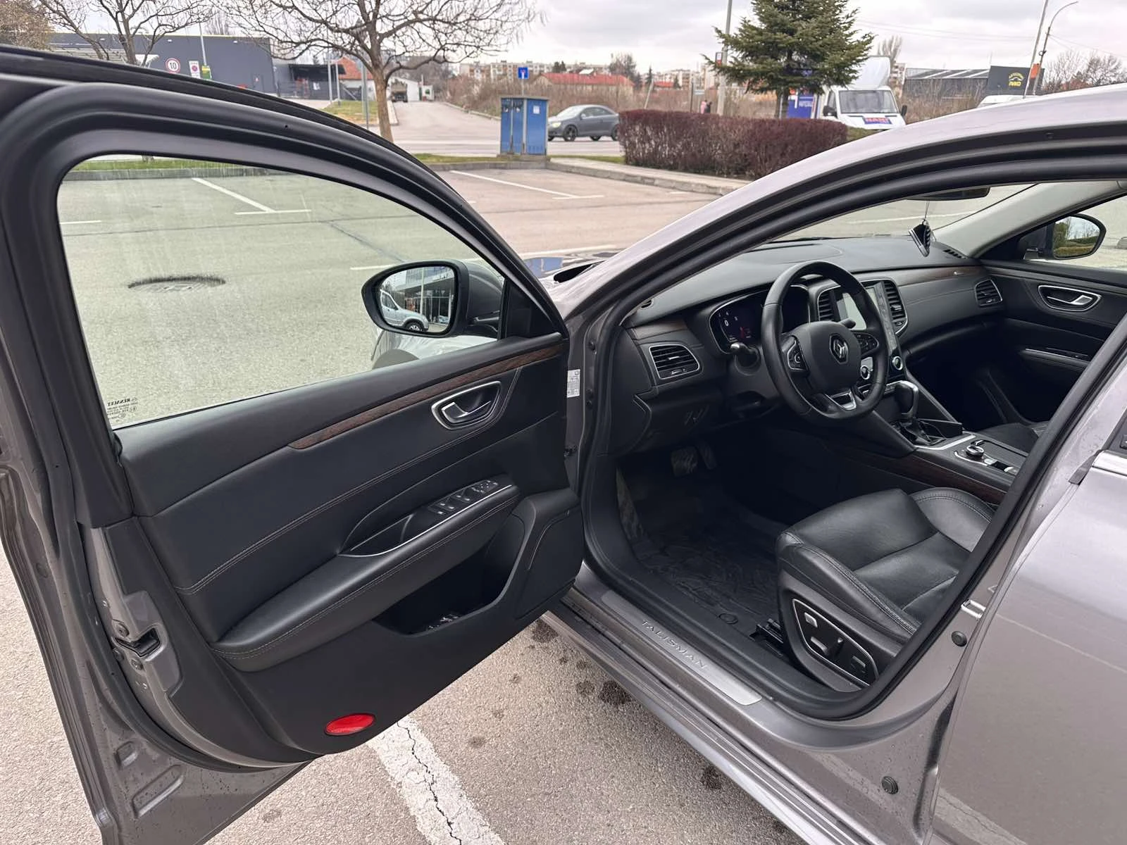 Renault Talisman TCe, снимка 8 - Автомобили и джипове - 54034637