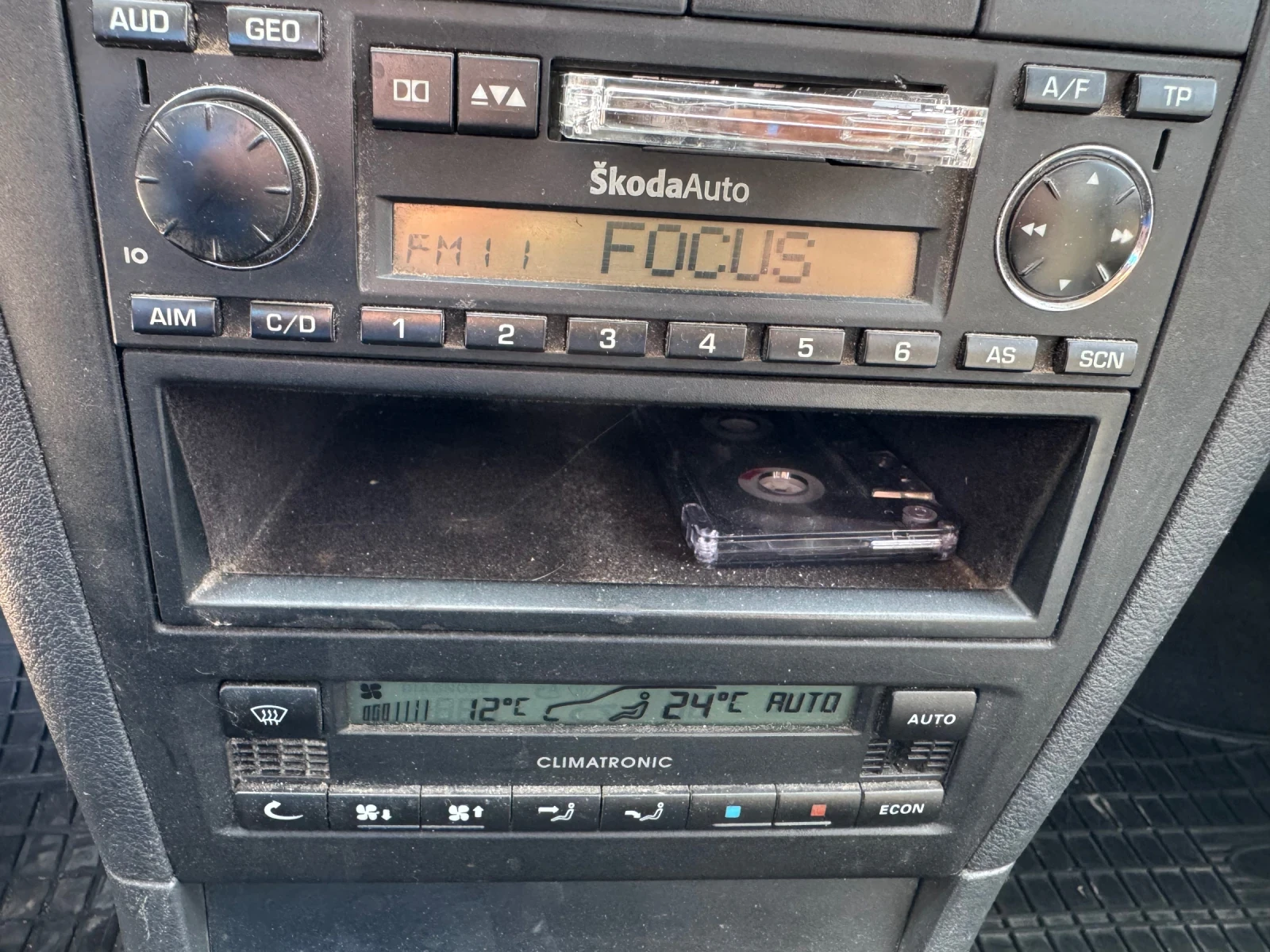 Skoda Octavia * 1.9TDI* 110ks* Klima* , снимка 11 - Автомобили и джипове - 54173777