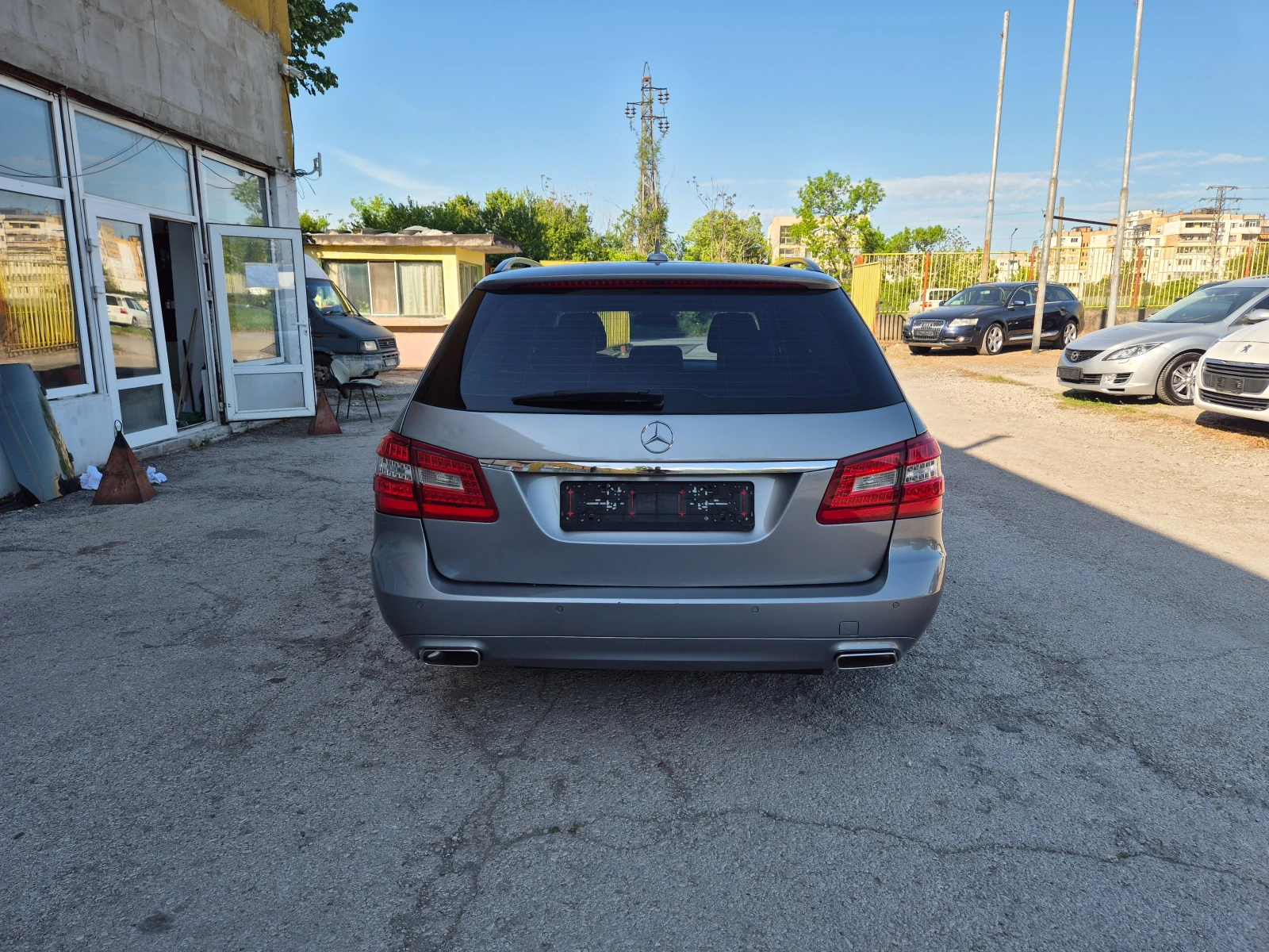 Mercedes-Benz E 220 2.2CDI NAVI ITALY, снимка 7 - Автомобили и джипове - 54347400