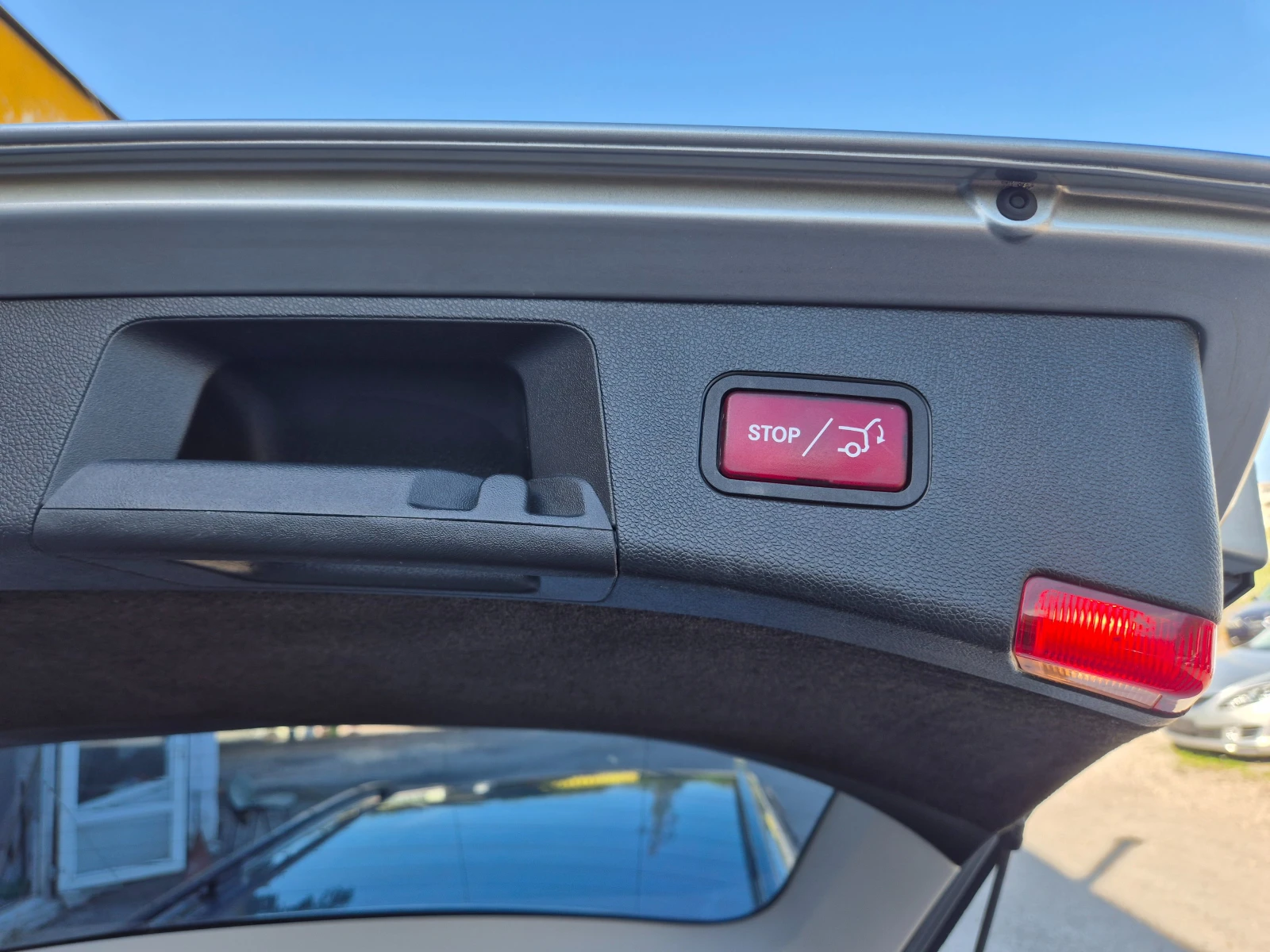 Mercedes-Benz E 220 2.2CDI NAVI ITALY, снимка 17 - Автомобили и джипове - 54347400