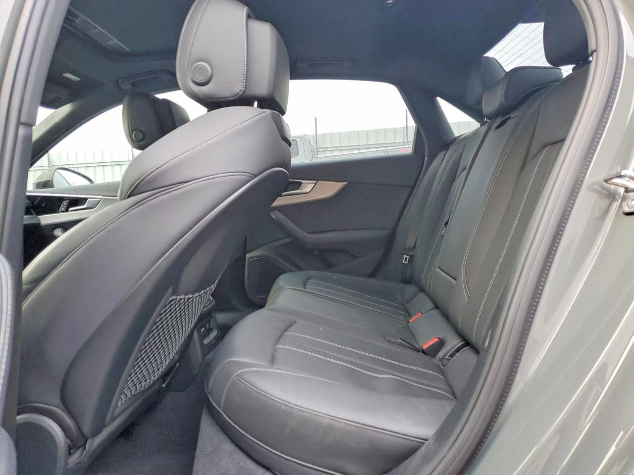 Audi A4 2.0l Premium Plus 45, снимка 10 - Автомобили и джипове - 54417323