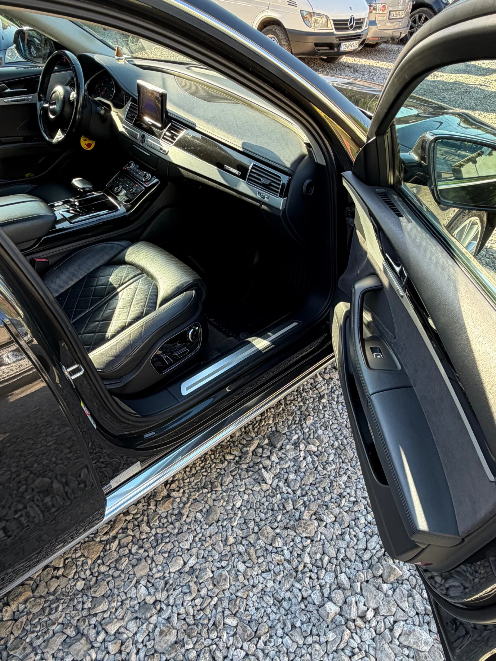 Audi A8  4.2 TDI Quattro 2011г, снимка 14 - Автомобили и джипове - 54581912