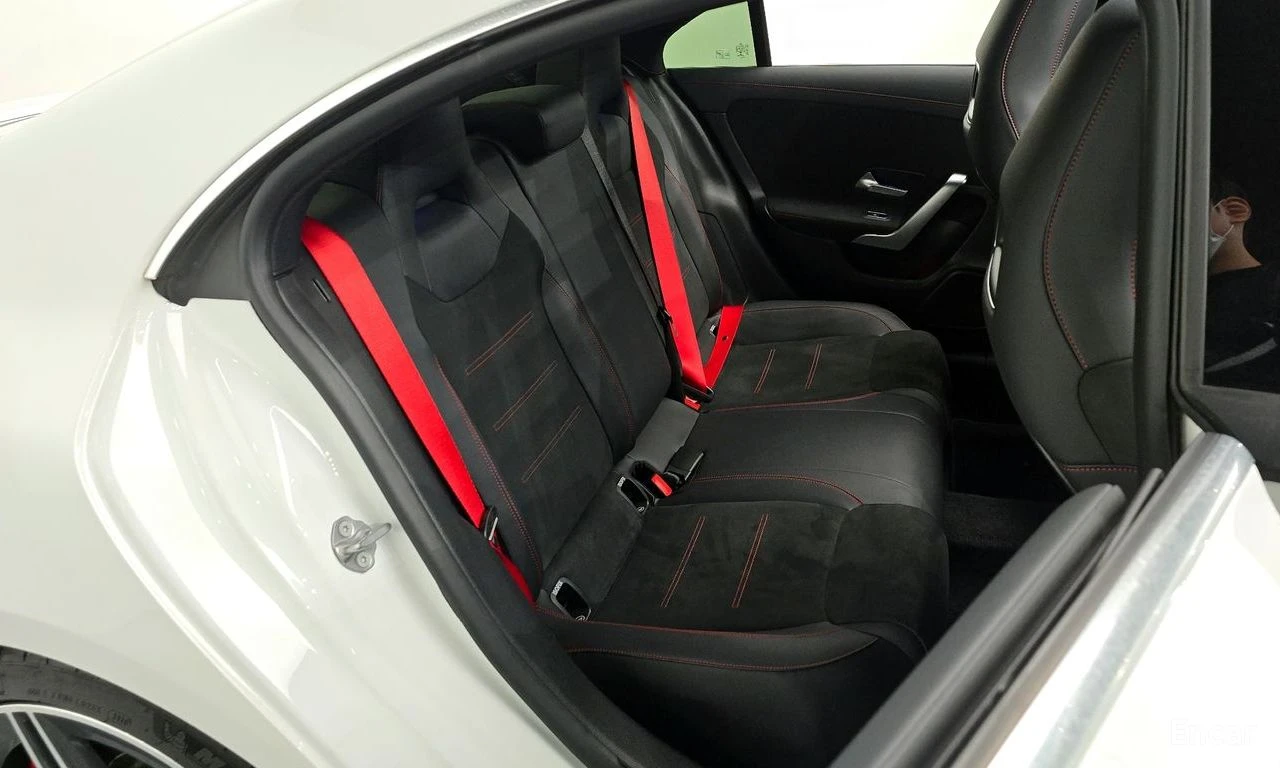 Mercedes-Benz CLA 45 AMG S 4MATIC+ * HEAD-UP* АЛКАНТАРА* ПАНОРАМА* AMBIENT*, снимка 16 - Автомобили и джипове - 54762471