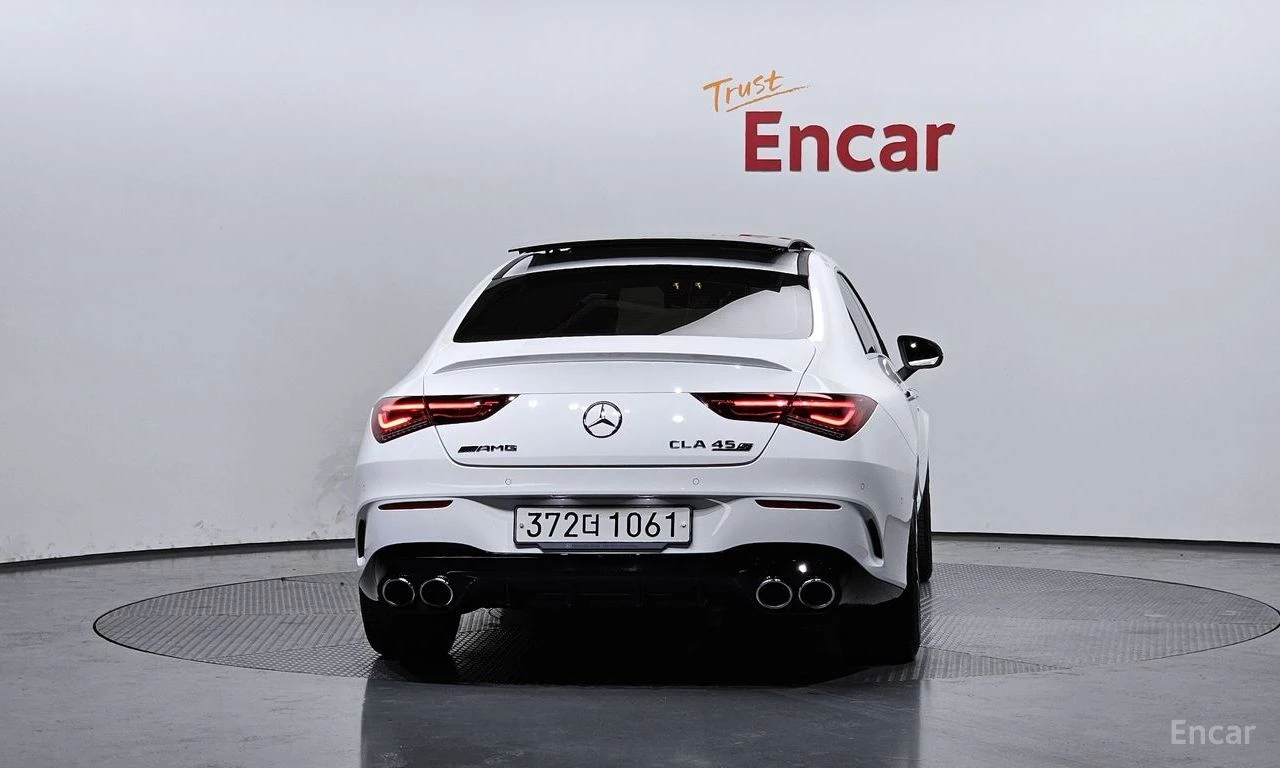 Mercedes-Benz CLA 45 AMG S 4MATIC+ * HEAD-UP* АЛКАНТАРА* ПАНОРАМА* AMBIENT*, снимка 4 - Автомобили и джипове - 54762471