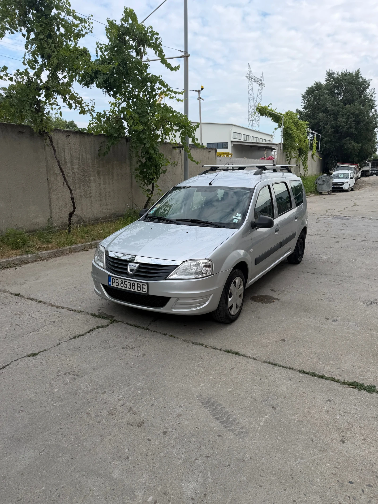 Dacia Logan 1.5 dCi 7 ����� | Mobile.bg � ����������� 1