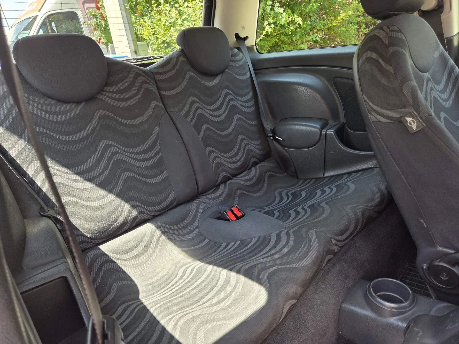 Mini One, снимка 10 - Автомобили и джипове - 55212086