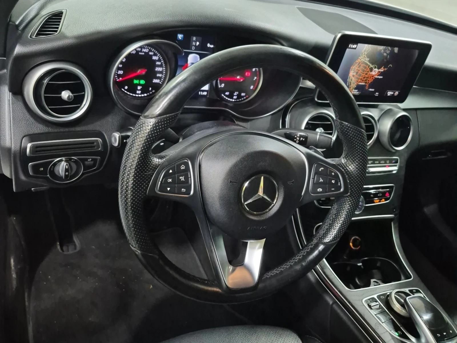 Mercedes-Benz C 300 AMG* 4M* Night* Панорама* 88к км* Цена до БГ, снимка 10 - Автомобили и джипове - 55241948