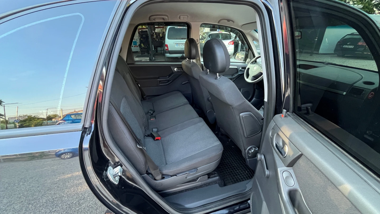 Opel Meriva 1.3 JTD 85000км, снимка 11 - Автомобили и джипове - 55772472