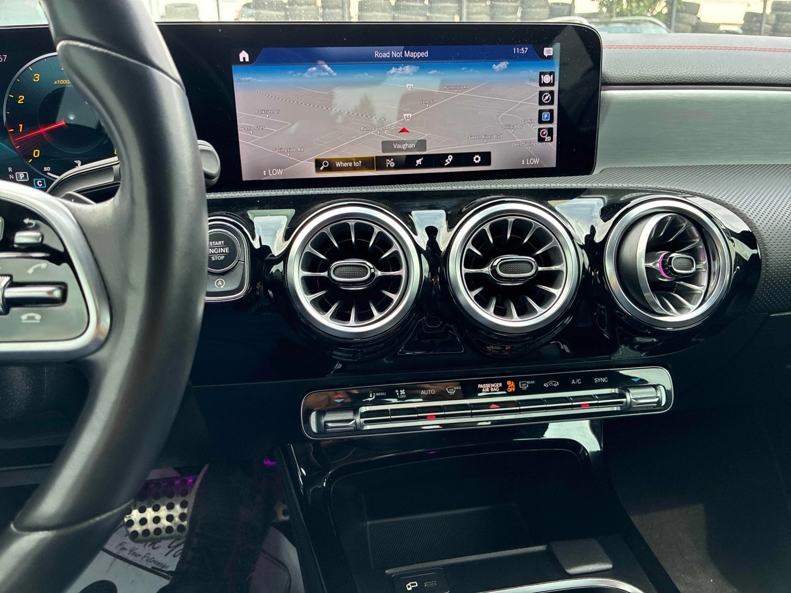 Mercedes-Benz CLA 250 4MATIC * ГЛАВНО ПРЕДСТАВИТЕЛСТВО НА MERCEDES* , снимка 9 - Автомобили и джипове - 55911721