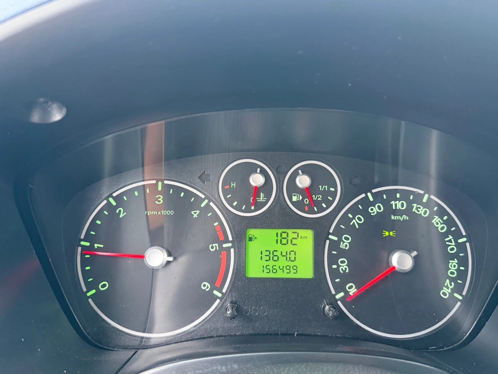 Ford Connect, снимка 10 - Автомобили и джипове - 56108540