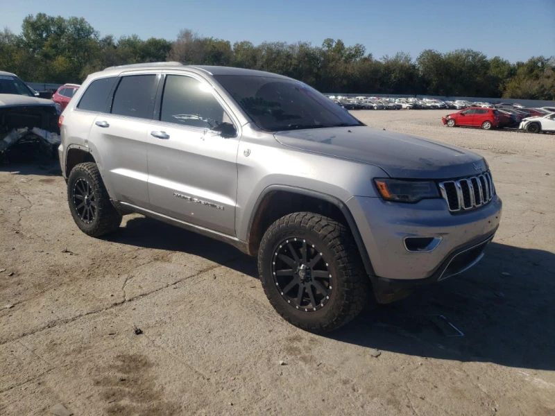 Jeep Grand cherokee Подгрев* Keyless* Камера, снимка 4 - Автомобили и джипове - 48415439