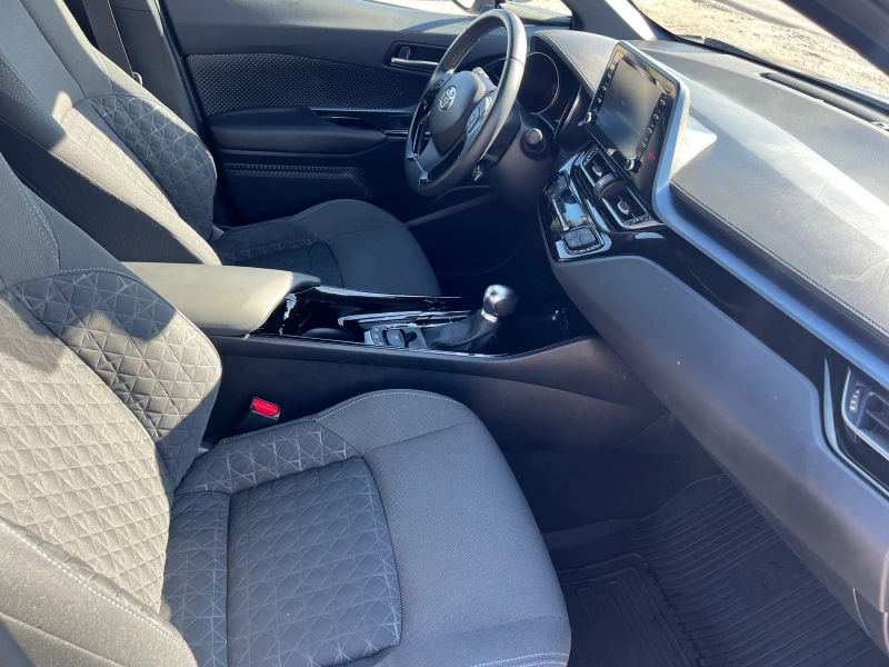 Toyota C-HR 2.0 HYBRID 184 КС ГАРАНЦИЯ 203г.BI COLOR , снимка 13 - Автомобили и джипове - 50411575