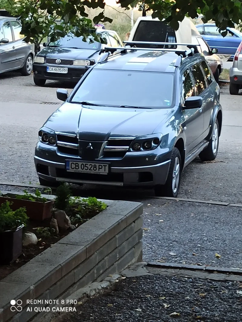 Mitsubishi Outlander, снимка 3 - Автомобили и джипове - 52538568