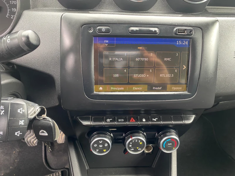 Dacia Duster 1.5 dci NAVI 6B N1, снимка 9 - Автомобили и джипове - 51858229