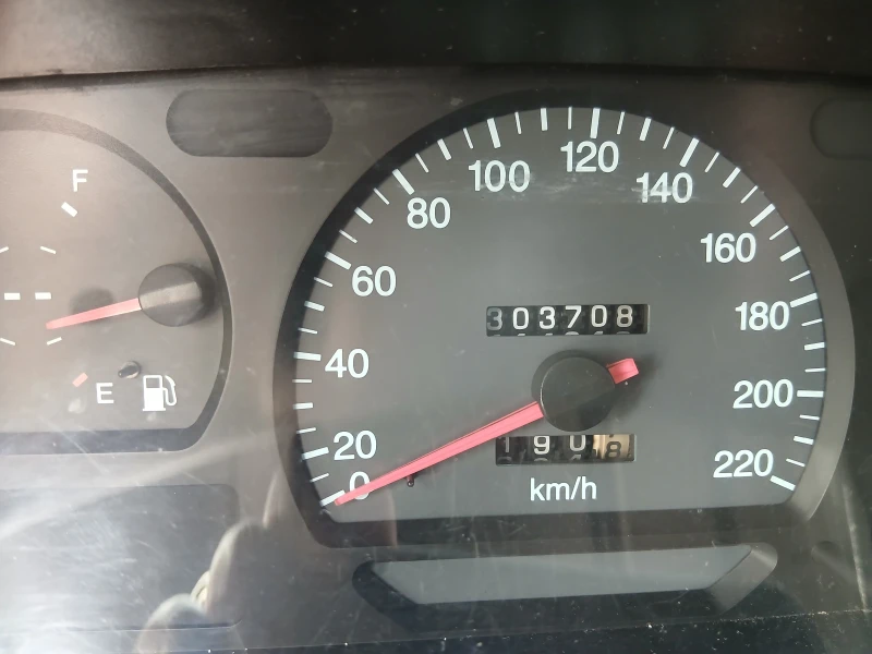 SsangYong Musso, снимка 11 - Автомобили и джипове - 52334601