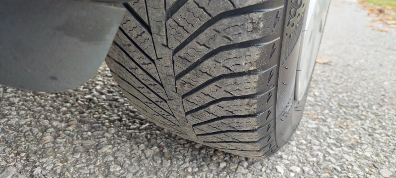 Nissan Juke 1.5 dci клима, снимка 12 - Автомобили и джипове - 52475392