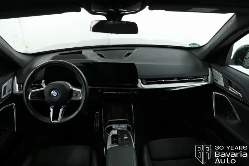 BMW iX1 30 xDrive, снимка 6 - Автомобили и джипове - 52815105