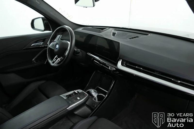 BMW iX1 30 xDrive, снимка 7 - Автомобили и джипове - 52815105
