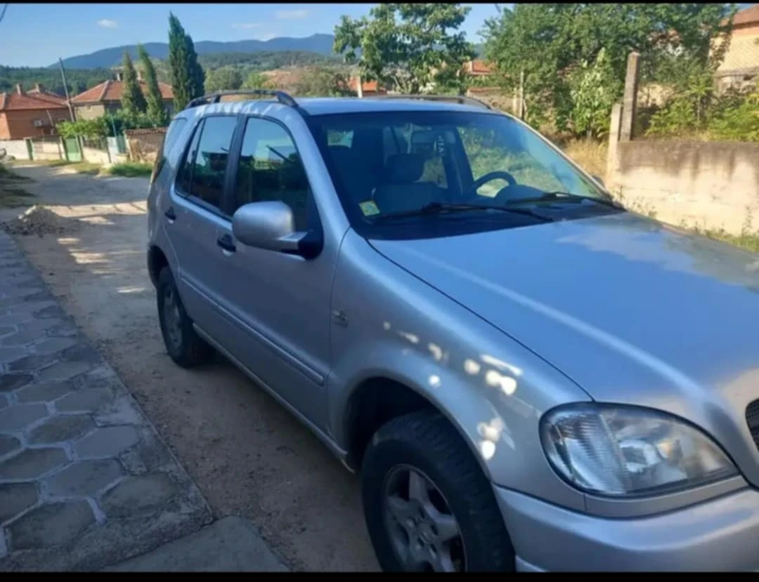 Mercedes-Benz ML 270  - изображение 3