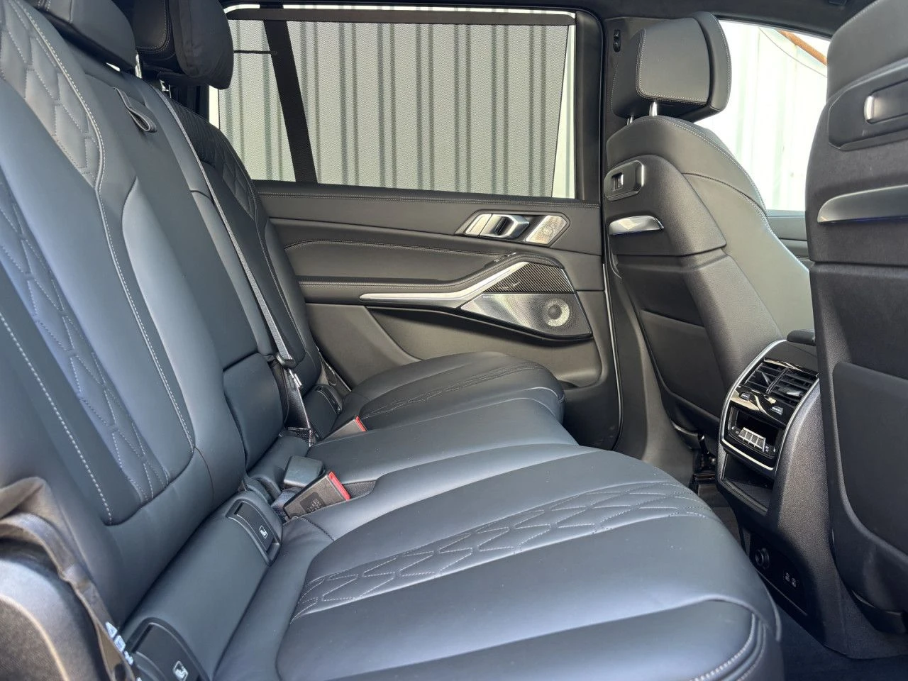 BMW X7 M60i xDrive = M-Sport Pro= Executive Drive Гаранци - изображение 9