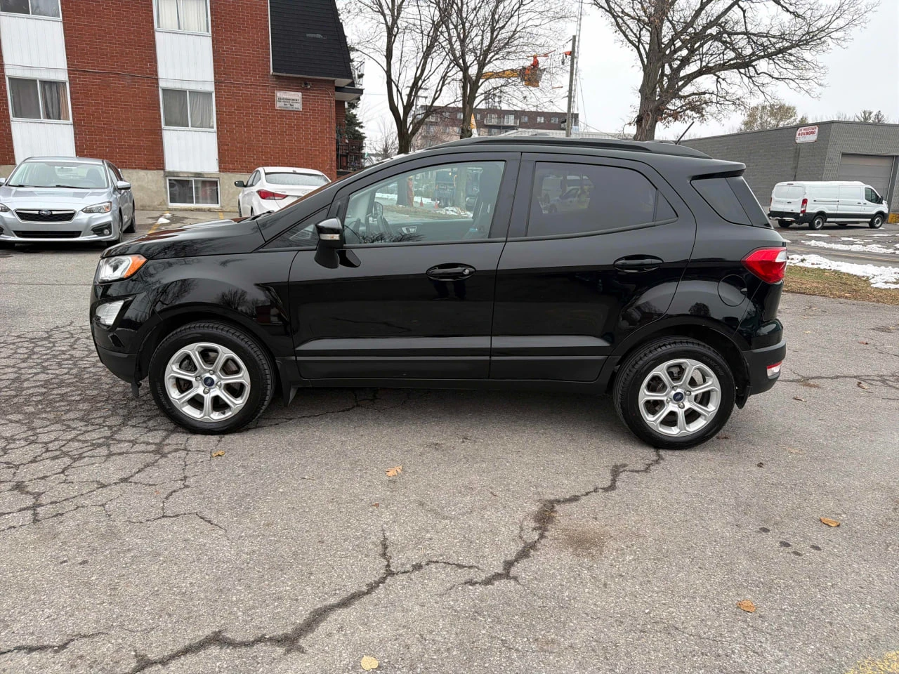 Ford EcoSport CARFAX* АВТОФИНАНСИРАНЕ БЕЗ ПЪРВОНАЧАЛНА ВНОСКА - изображение 2