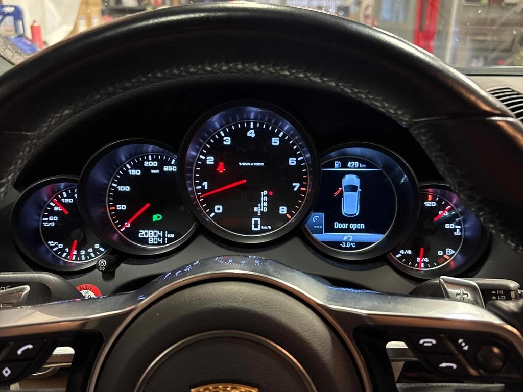 Porsche Cayenne * AWD 4dr * CARFAX * БЕЗ ПЪРВОНАЧАЛНА ВНОСКА - изображение 7