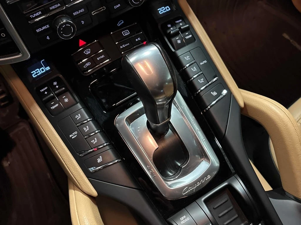 Porsche Cayenne * AWD 4dr * CARFAX * БЕЗ ПЪРВОНАЧАЛНА ВНОСКА - изображение 5