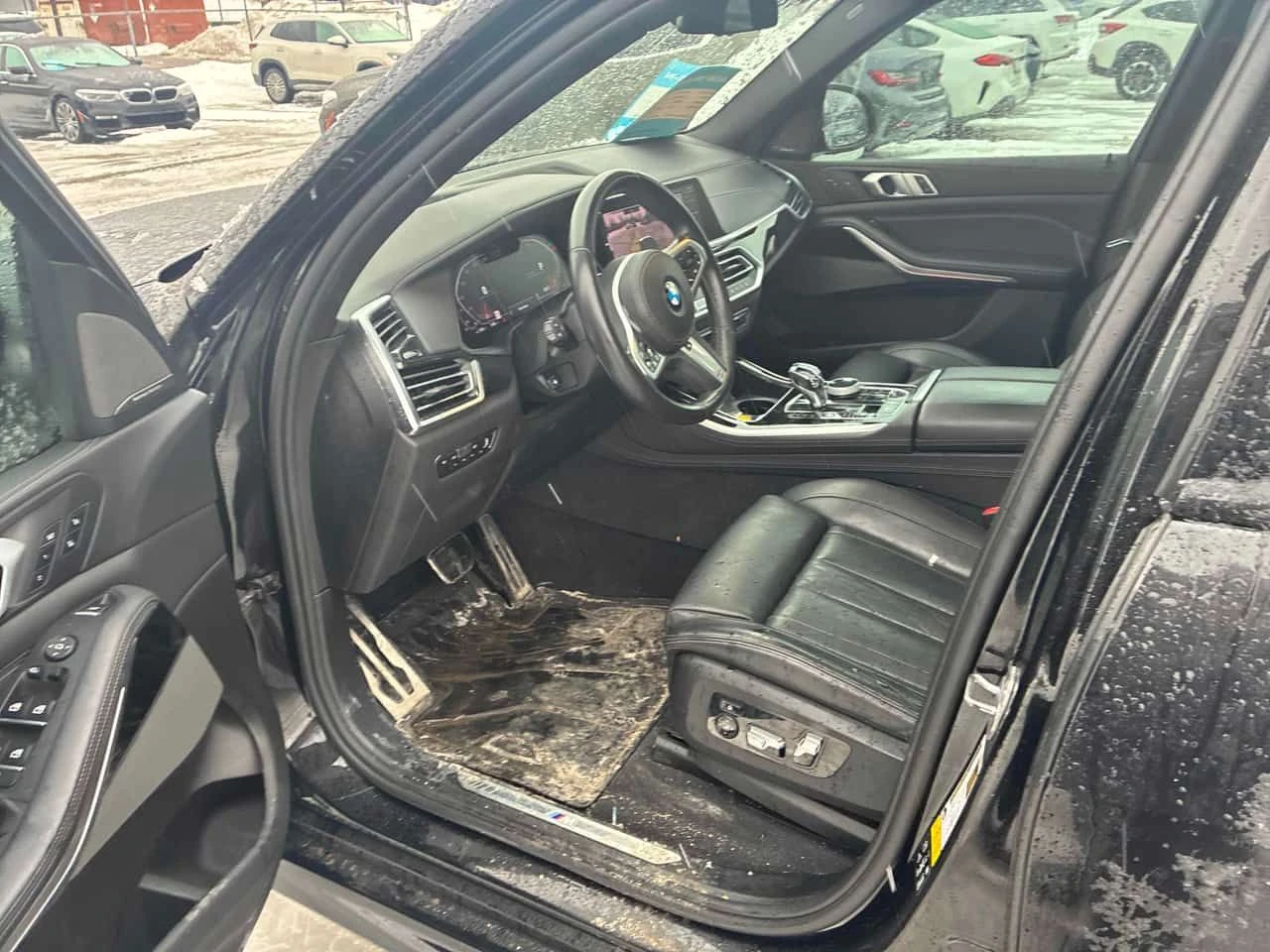 BMW X5 xDrive40i/DIS/ОБДУХВАНЕ/PANO/360/ПРЕДСТАВИТЕЛСТВО  - изображение 7