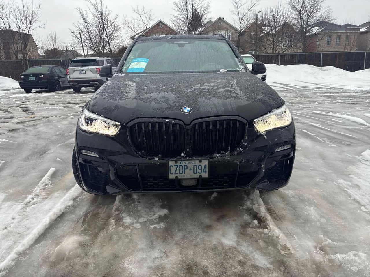 BMW X5 xDrive40i/DIS/ОБДУХВАНЕ/PANO/360/ПРЕДСТАВИТЕЛСТВО  - изображение 2